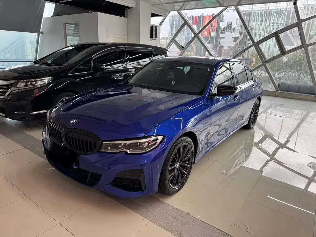 BMW 3 Series 2021 из CN, фото 1