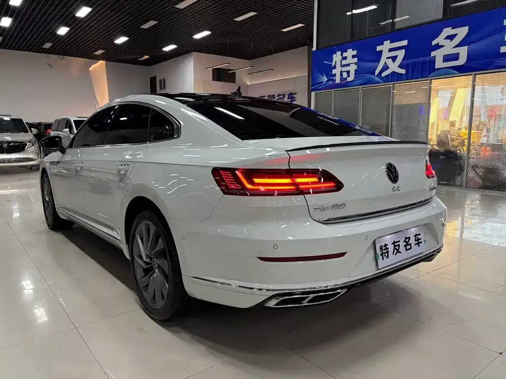 Volkswagen CC 2024 из CN, фото 4