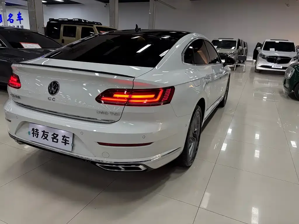 Volkswagen CC 2024 из CN, фото 6