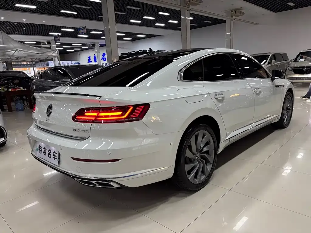 Volkswagen CC 2024 из CN, фото 7