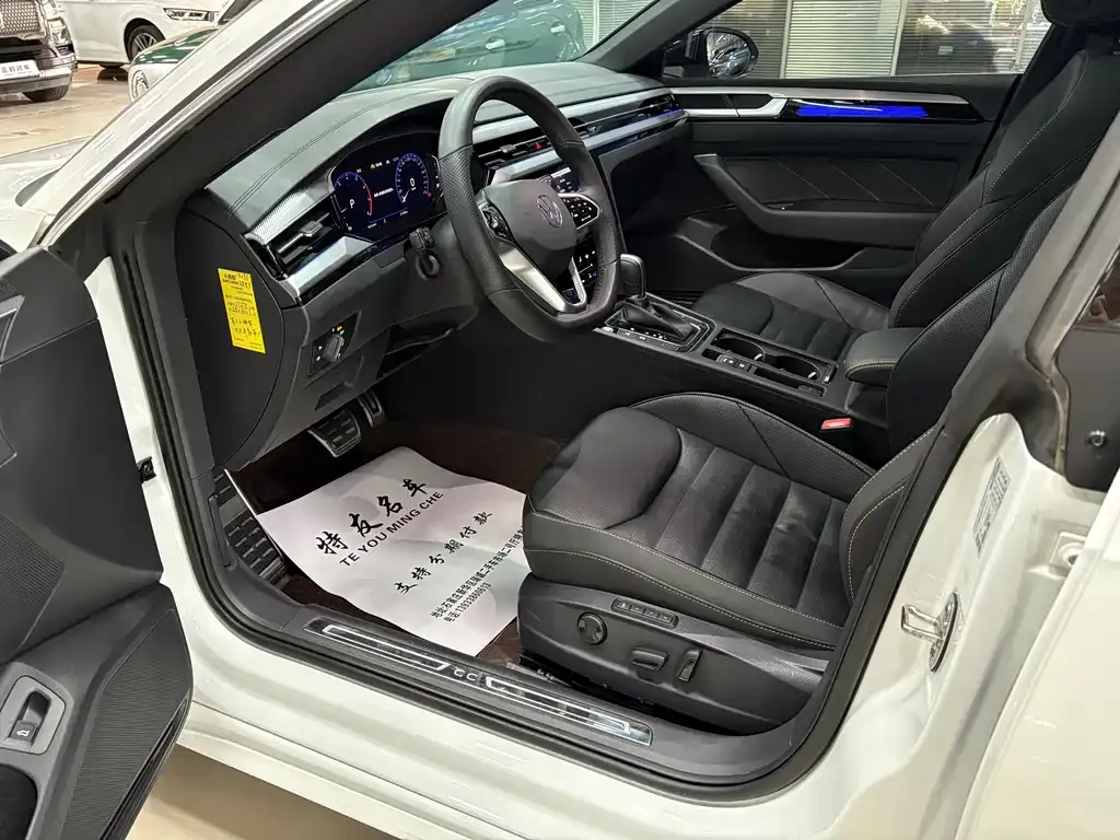 Volkswagen CC 2024 из CN, фото 8