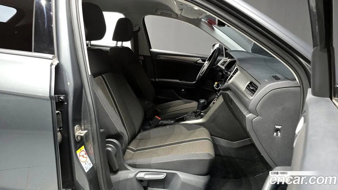 Volkswagen T-Roc 2021 из KR, фото 10