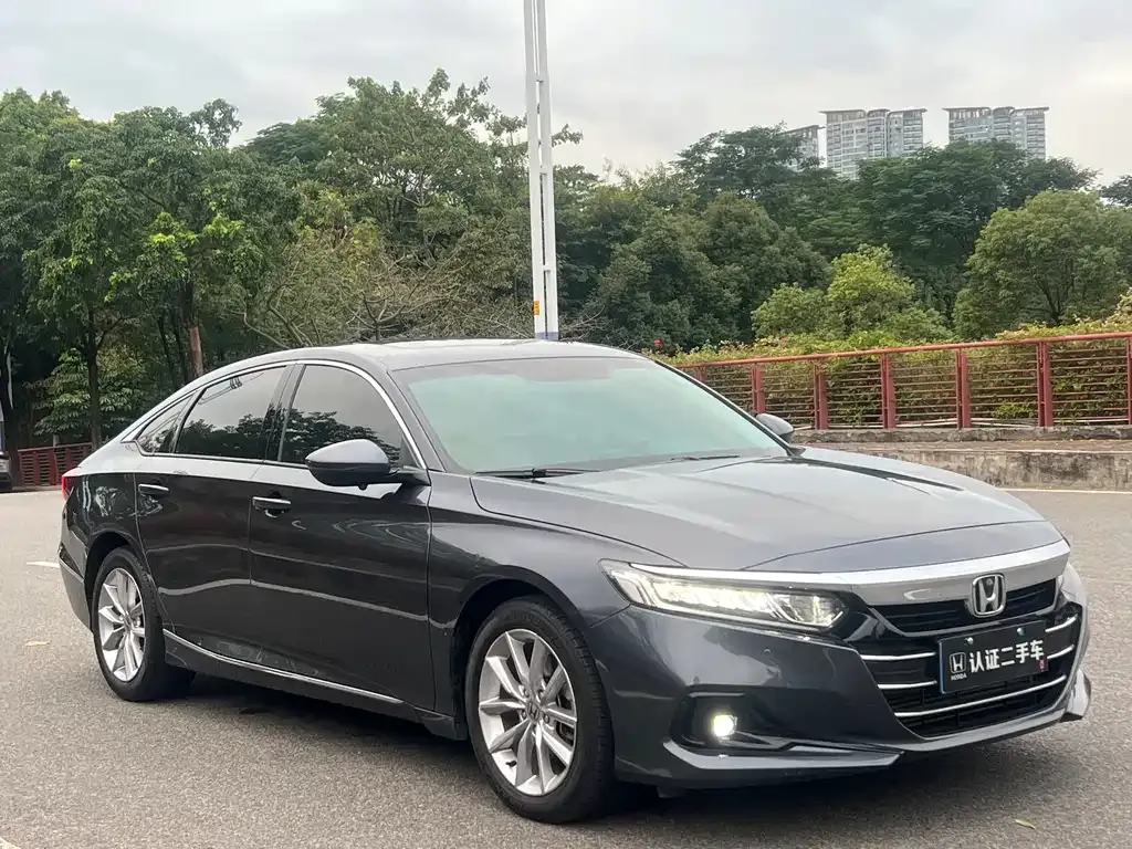 Honda Accord — фото 3