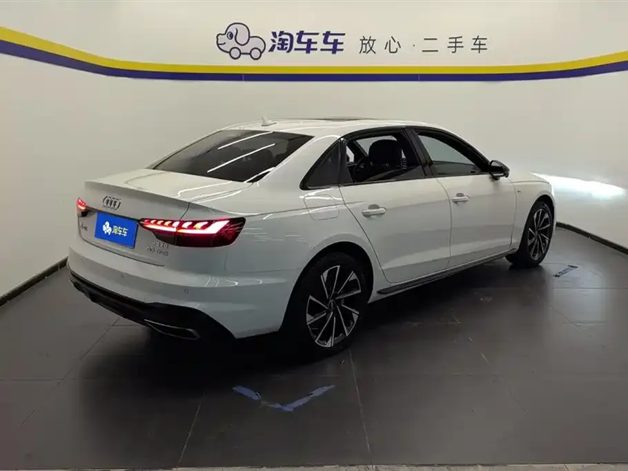 Audi A4L 2023 из CN, фото 3