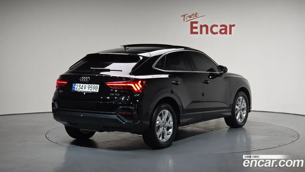 Audi Q3 2023 из KR, фото 2