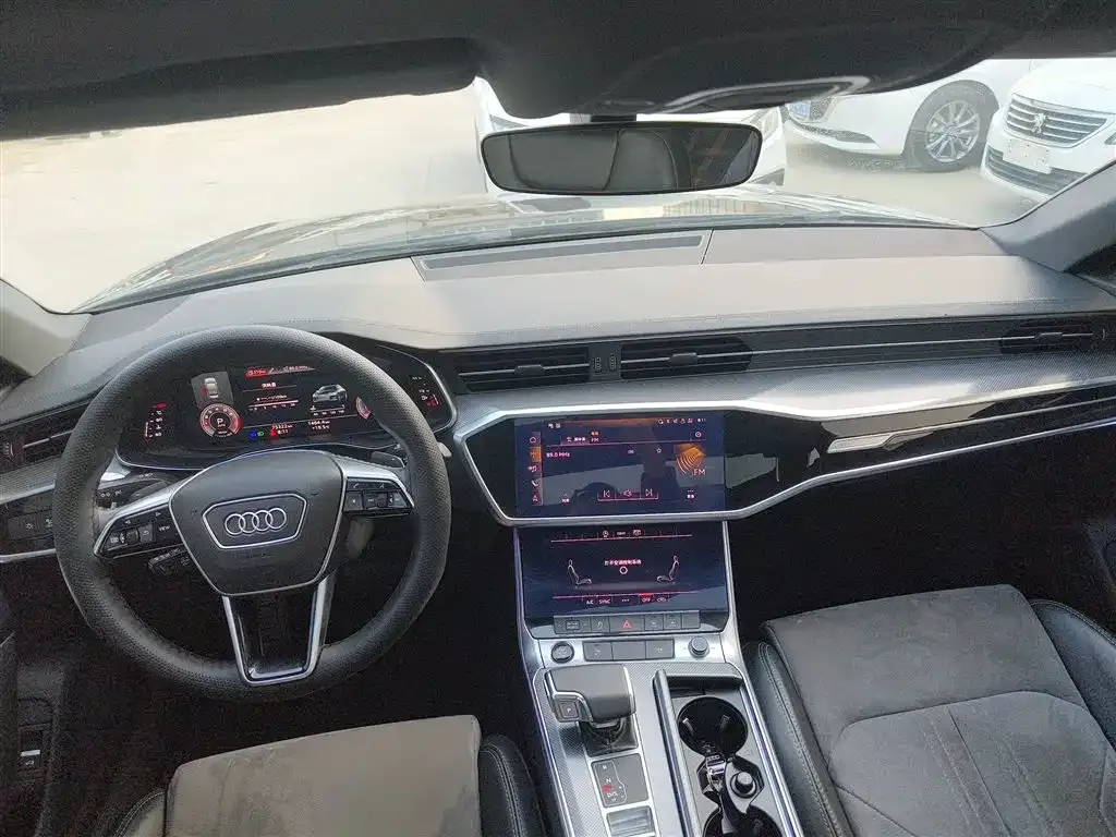Audi A6L 2021 из CN, фото 10