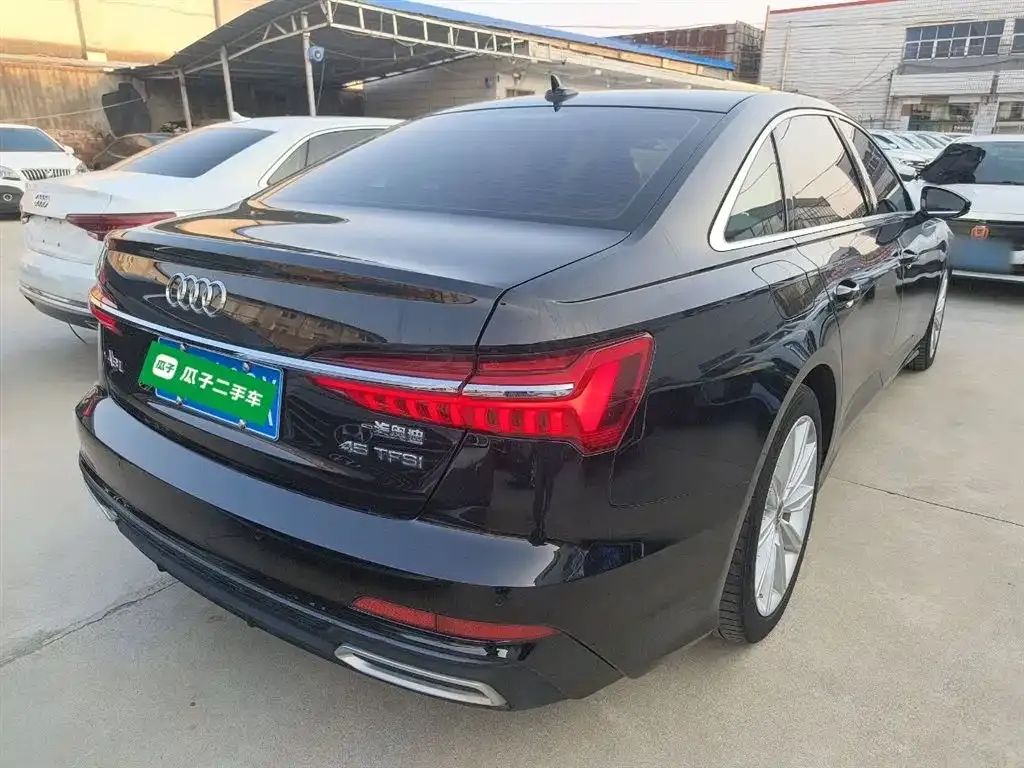 Audi A6L 2021 из CN, фото 7