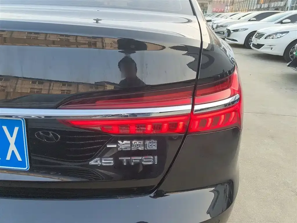 Audi A6L 2021 из CN, фото 8