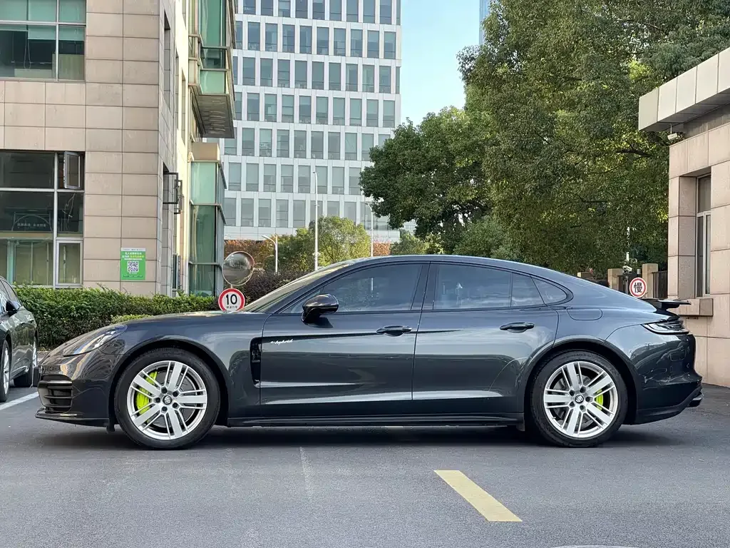 Porsche Panamera Hybrid — фото 4
