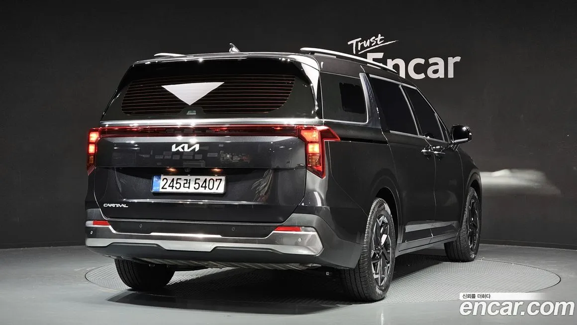 Kia Carnival — фото 2