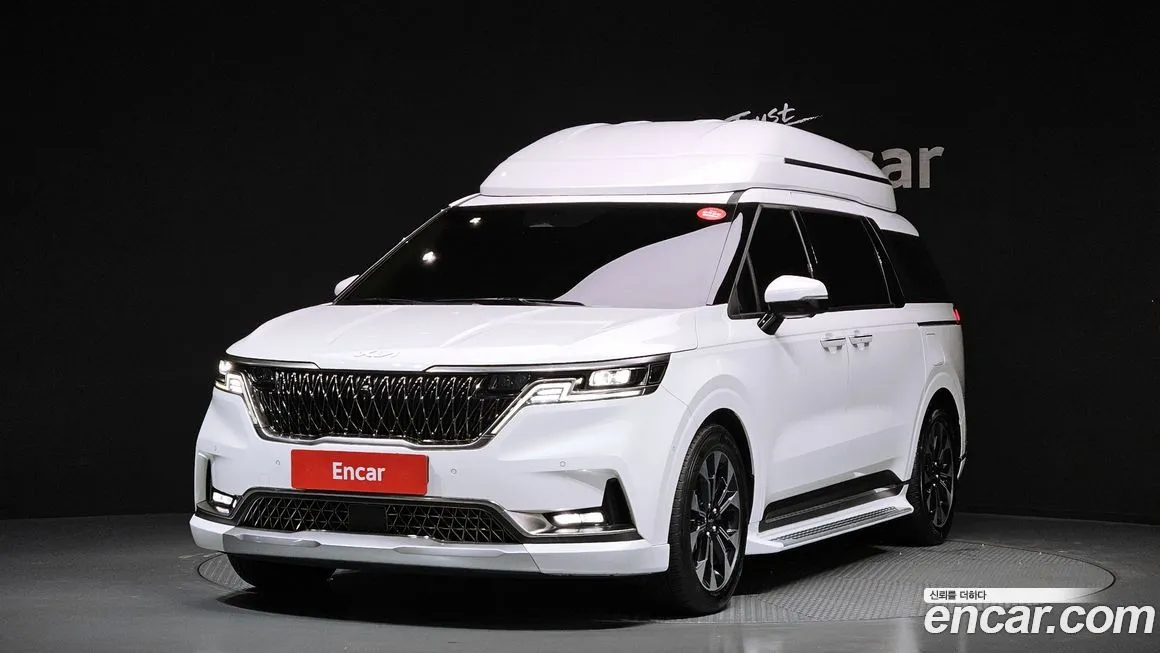 Kia Carnival — фото 1