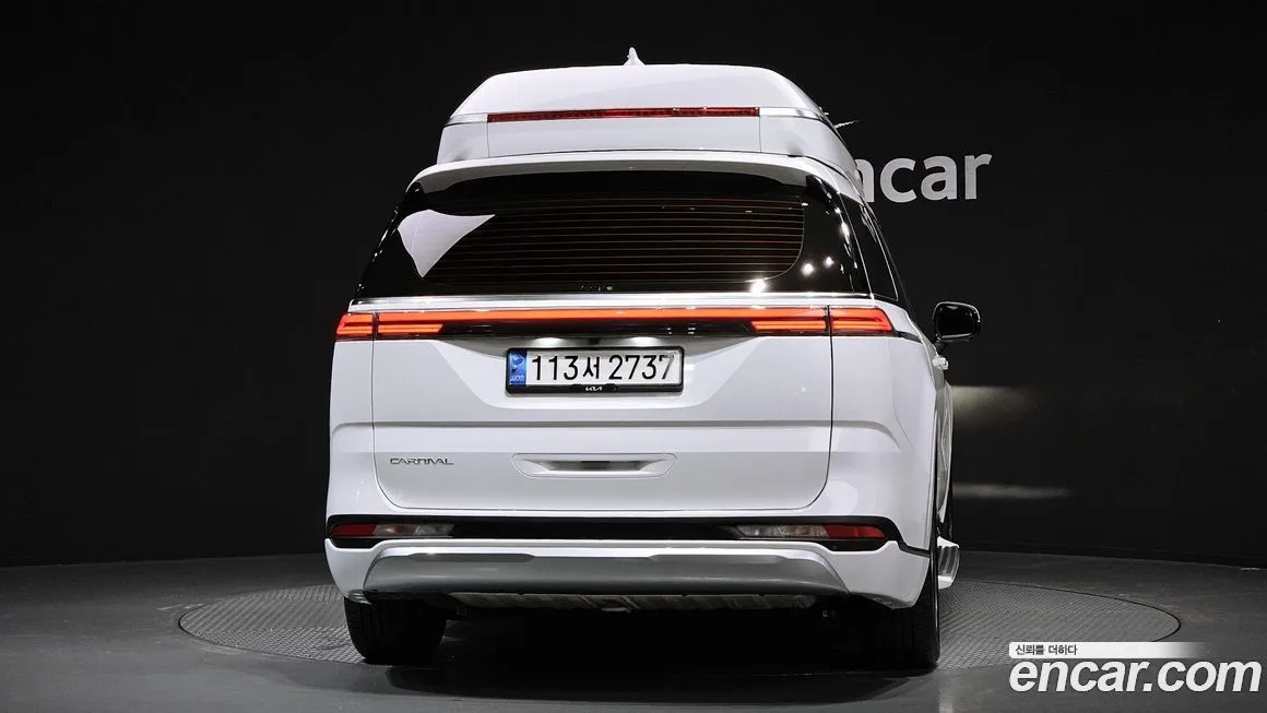 Kia Carnival — фото 4