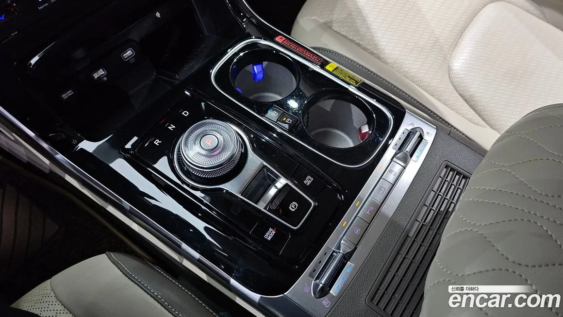 Kia Carnival — фото 9