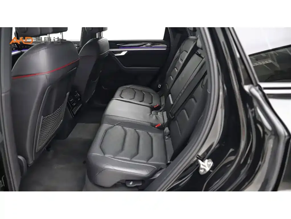 Volkswagen Touareg 2022 из CN, фото 7