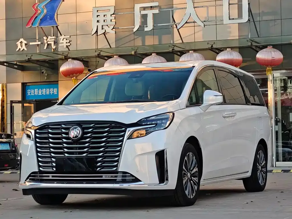 Buick GL8 2024 из CN, фото 1