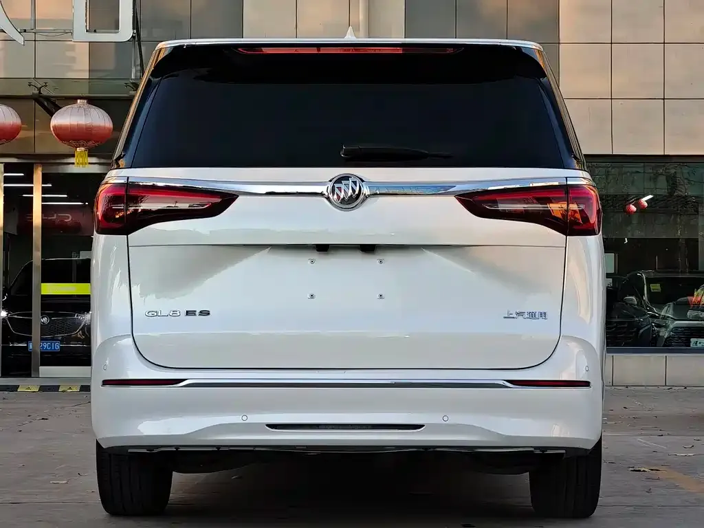 Buick GL8 2024 из CN, фото 6