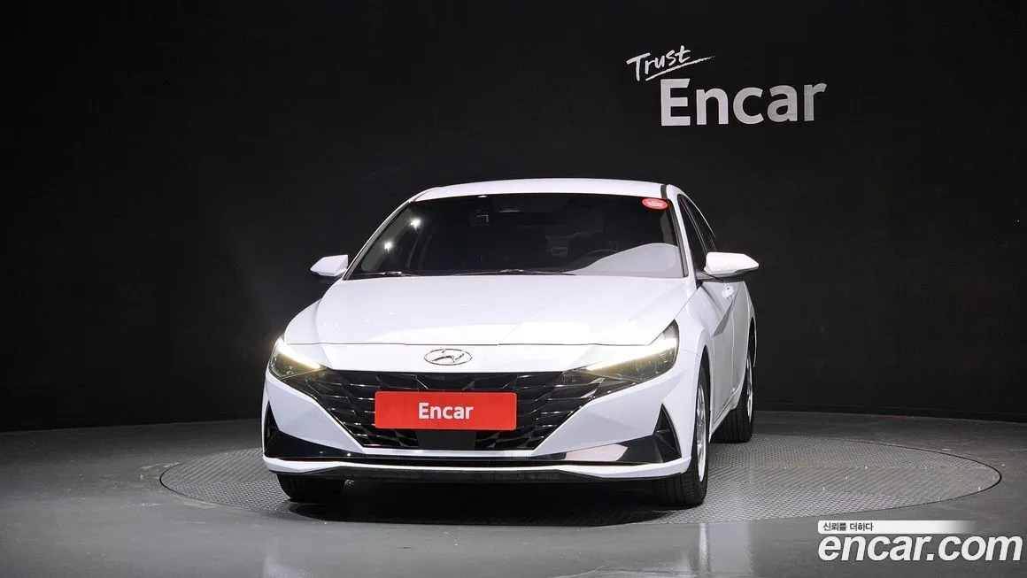 Hyundai AVANTE — фото 3