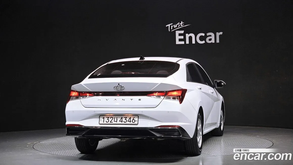 Hyundai AVANTE — фото 4