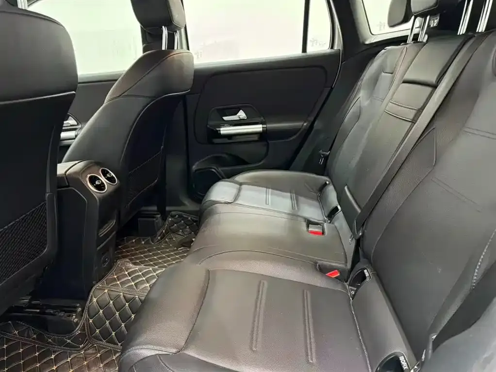 Mercedes-Benz GLA 2023 из CN, фото 7