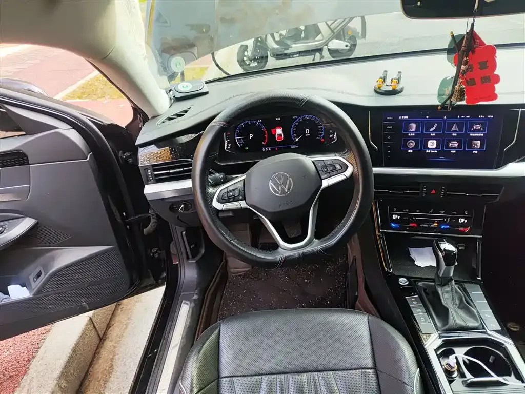 Volkswagen Passat 2021 из CN, фото 3