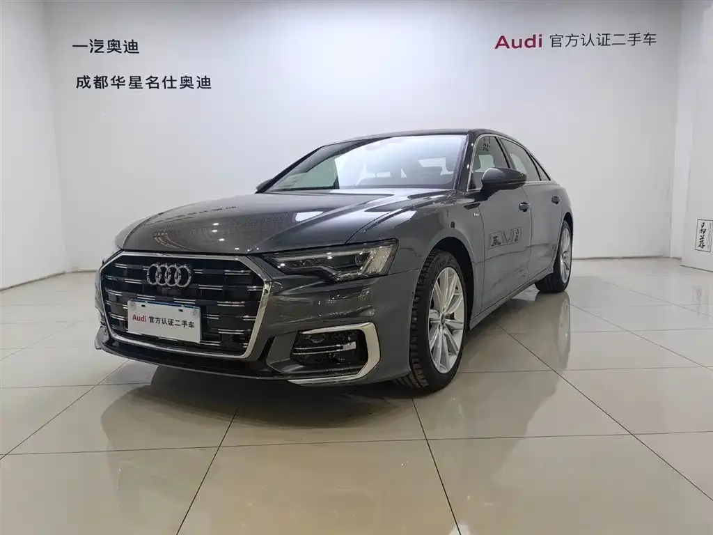 Audi A6L — фото 1