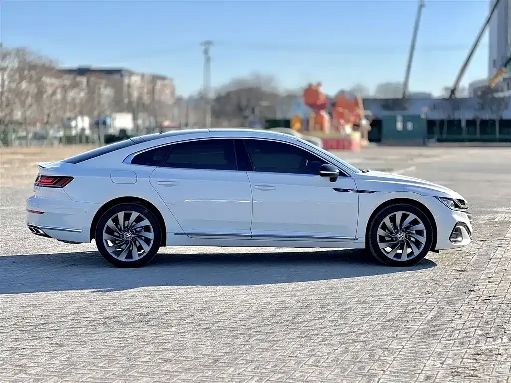 Volkswagen CC 2024 из CN, фото 5