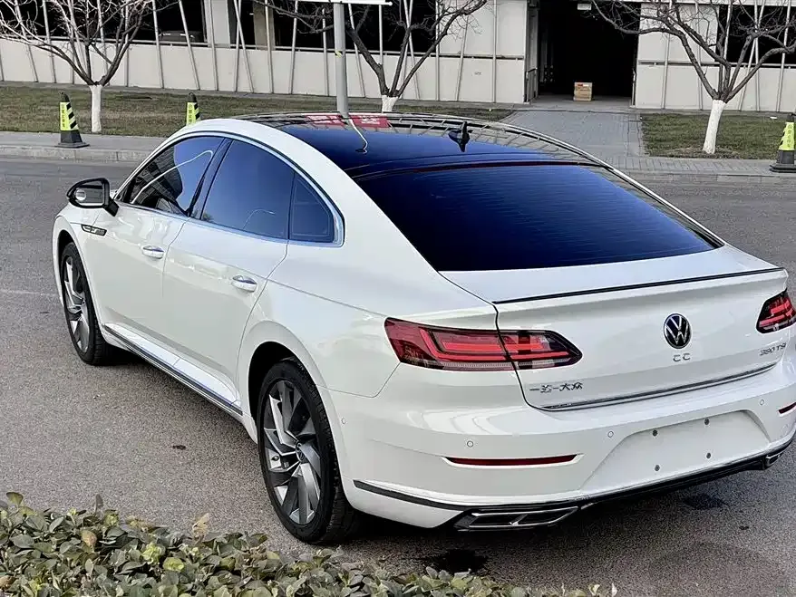 Volkswagen CC 2024 из CN, фото 8
