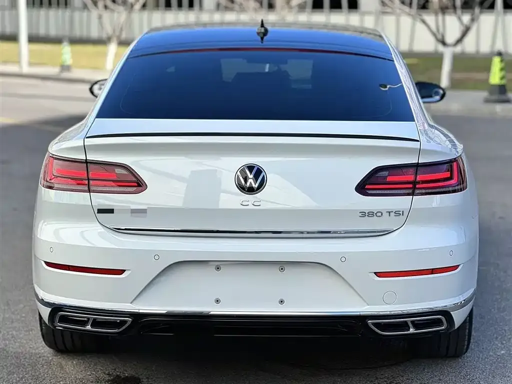 Volkswagen CC 2024 из CN, фото 9
