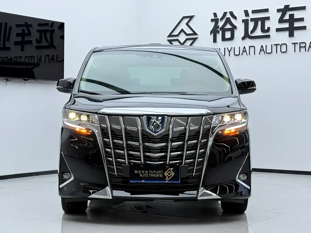 Toyota Alphard 2023 из CN, фото 2