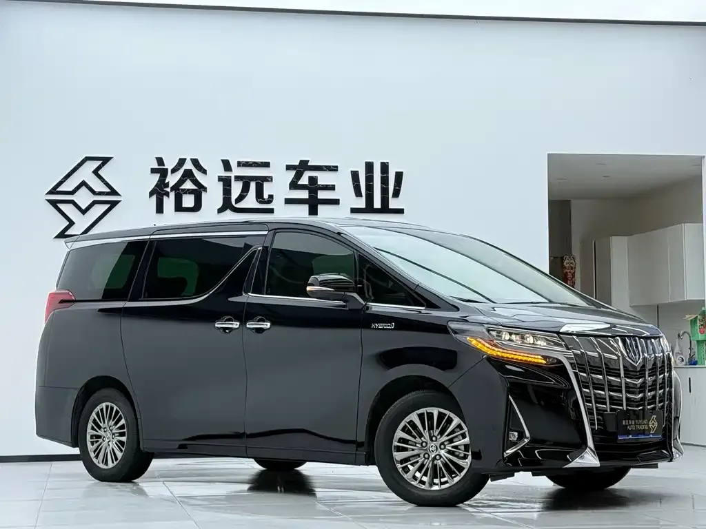 Toyota Alphard 2023 из CN, фото 3