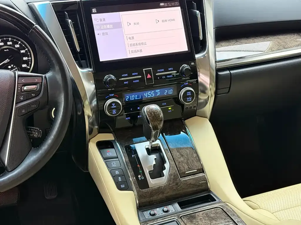 Toyota Alphard 2023 из CN, фото 8