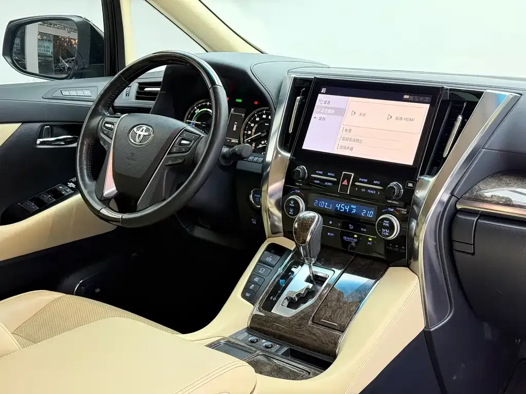 Toyota Alphard 2023 из CN, фото 9