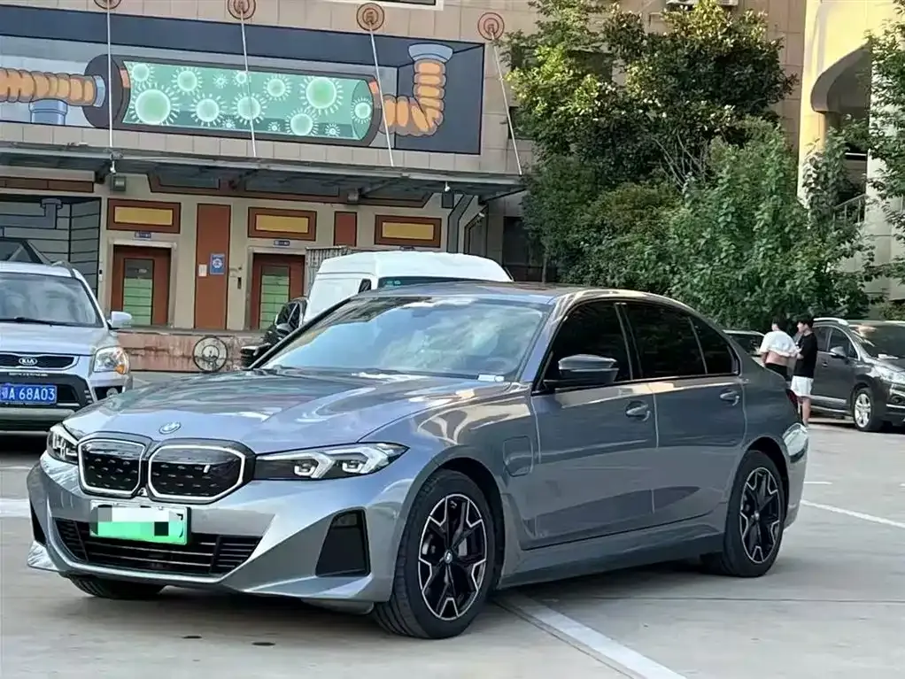 BMW i3 — фото 1