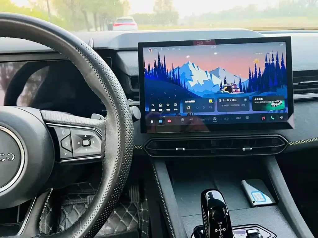 Lynk & Co 03 2023 из CN, фото 7