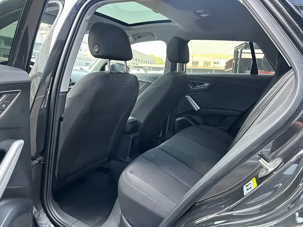Audi Q2L 2021 из CN, фото 10