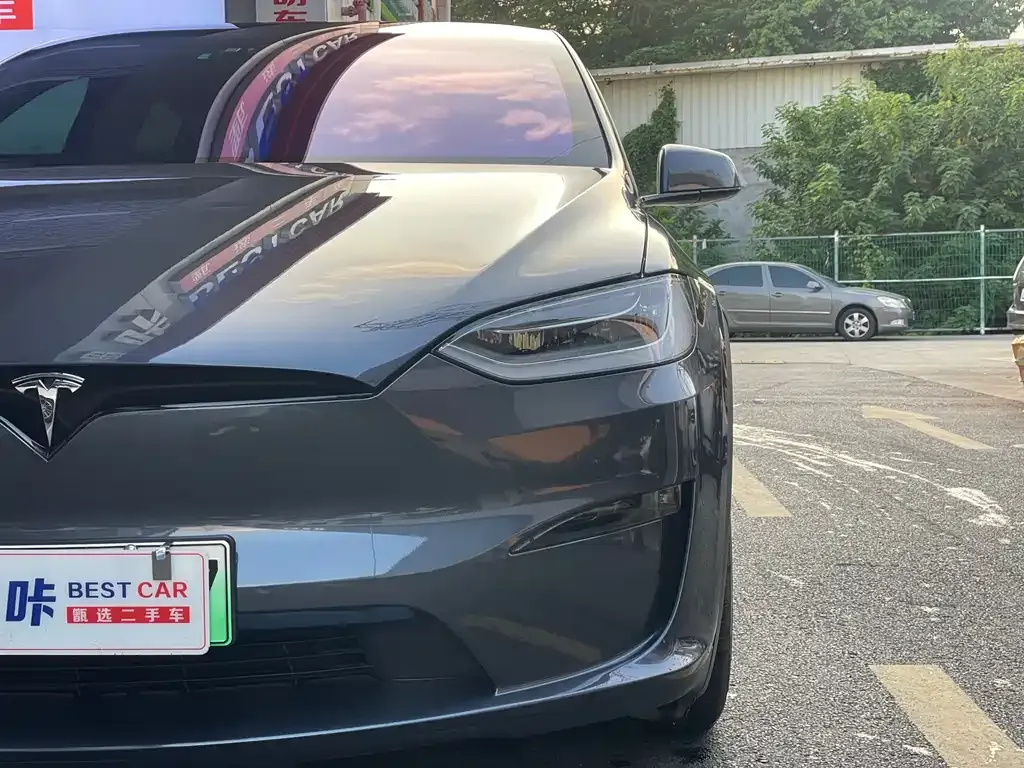 Tesla Model X — фото 3