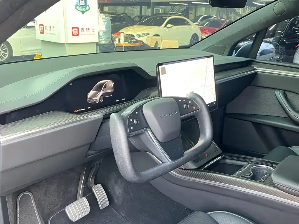 Tesla Model X — фото 5