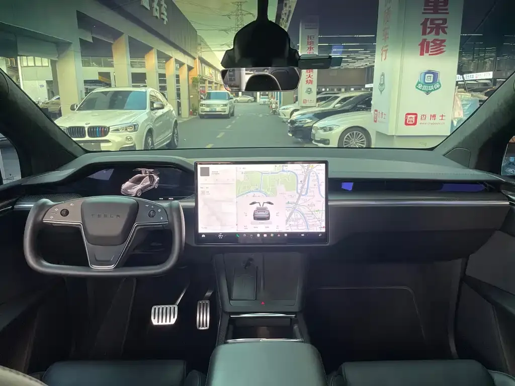 Tesla Model X — фото 9