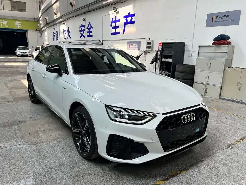 Audi A4L 2025 из CN, фото 3