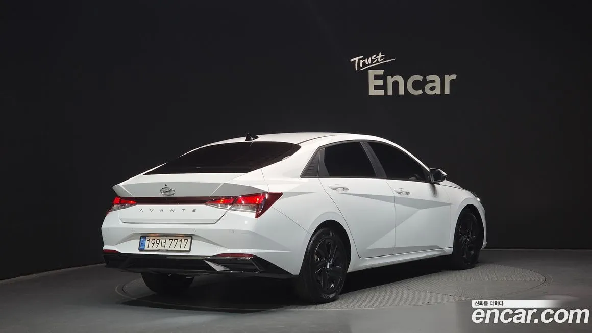 Hyundai AVANTE — фото 2