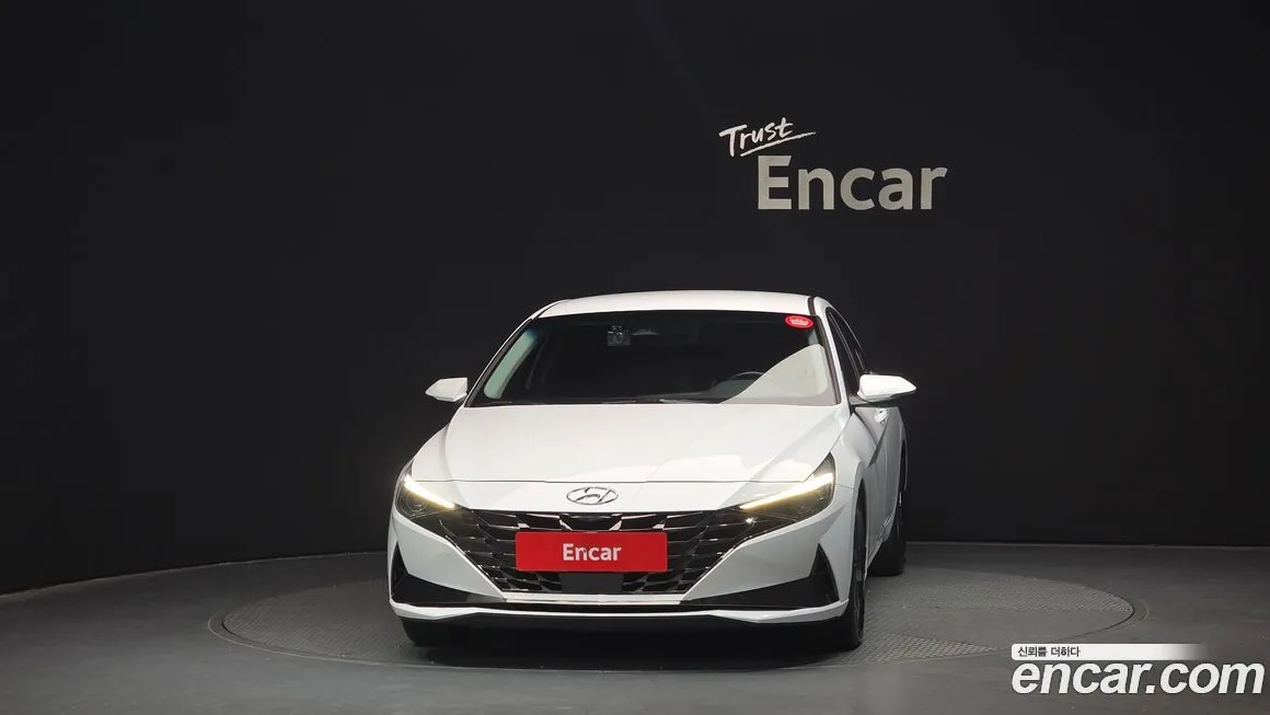 Hyundai AVANTE — фото 3