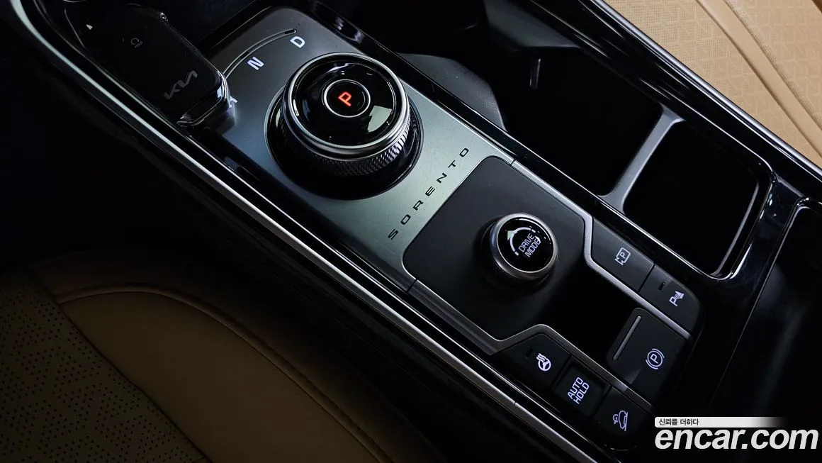 Kia Sorento — фото 9
