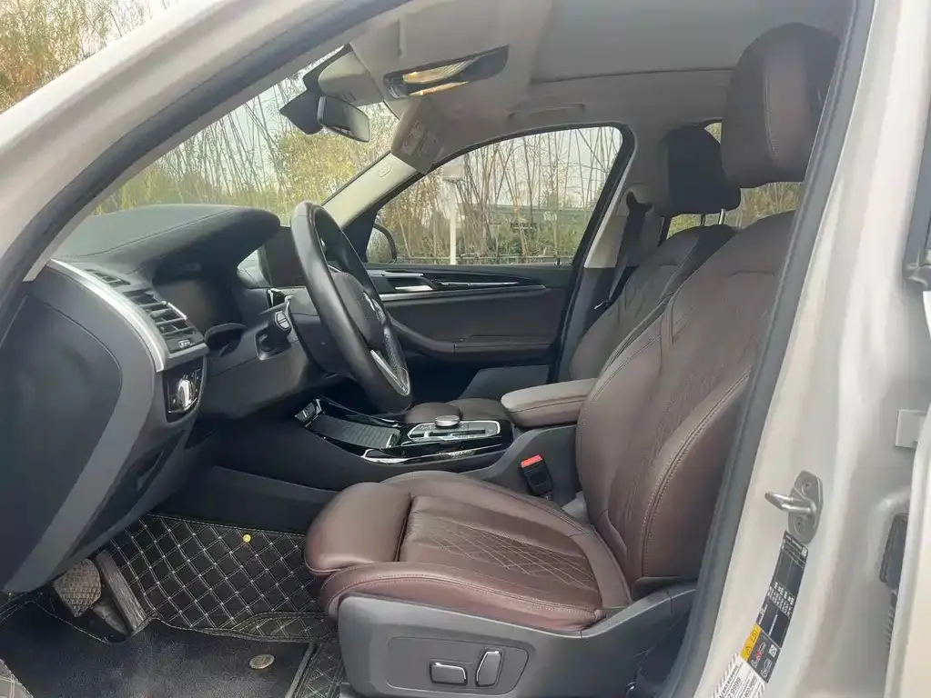 BMW iX3 2024 из CN, фото 4
