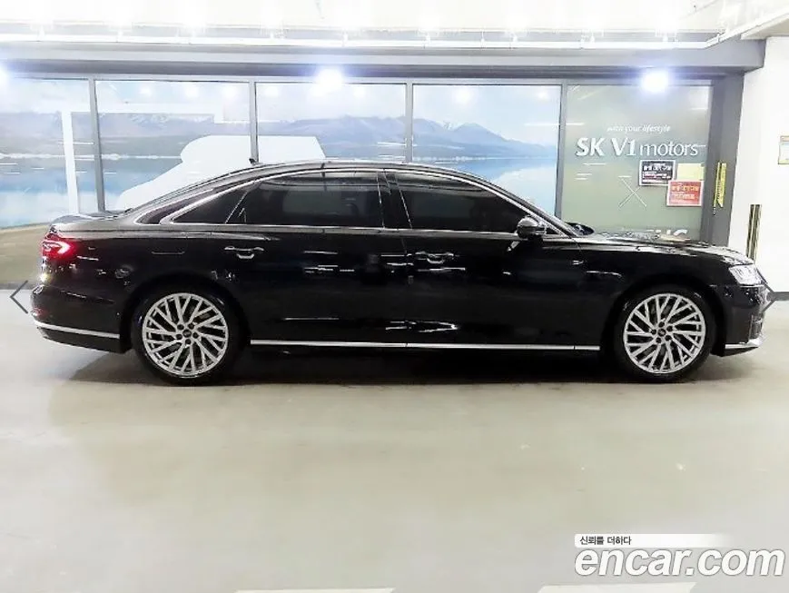 Audi A8 — фото 3