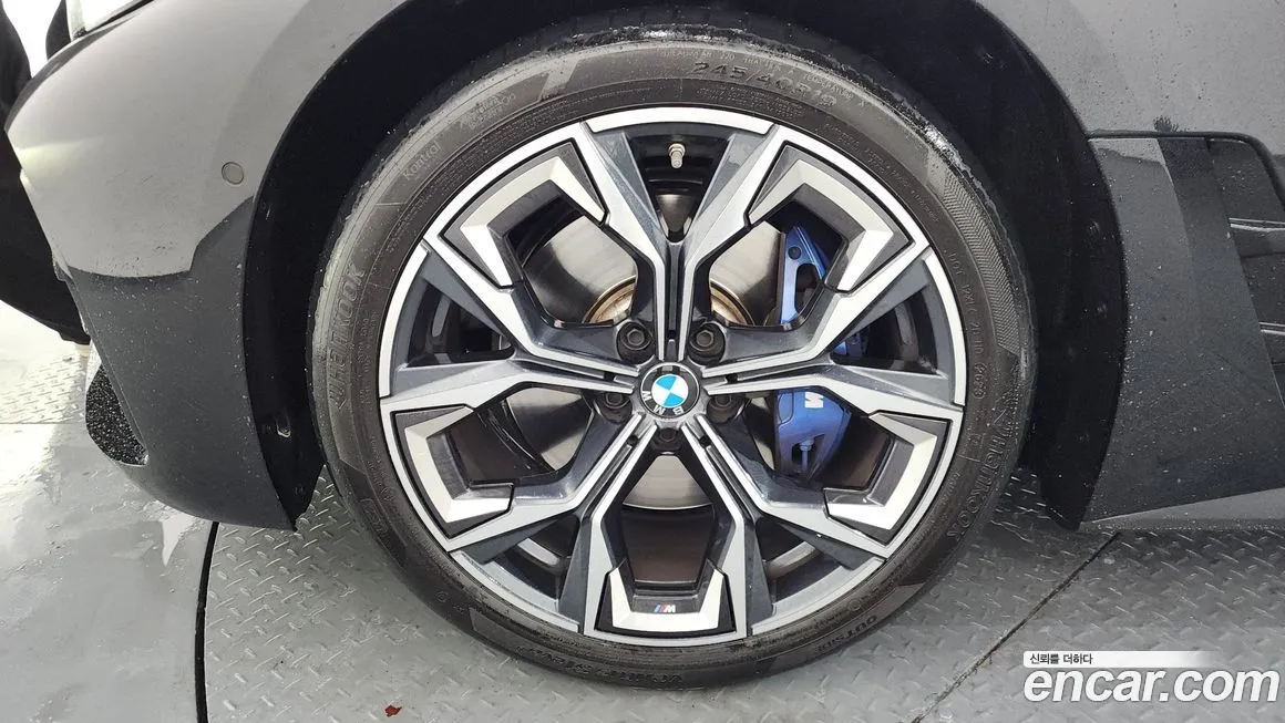 BMW 4-Series 2024 из KR, фото 5