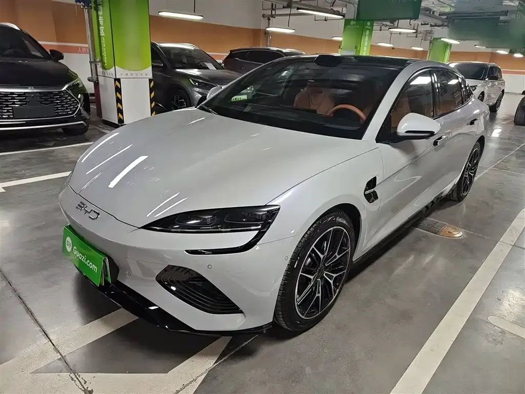 BYD Seal — фото 2