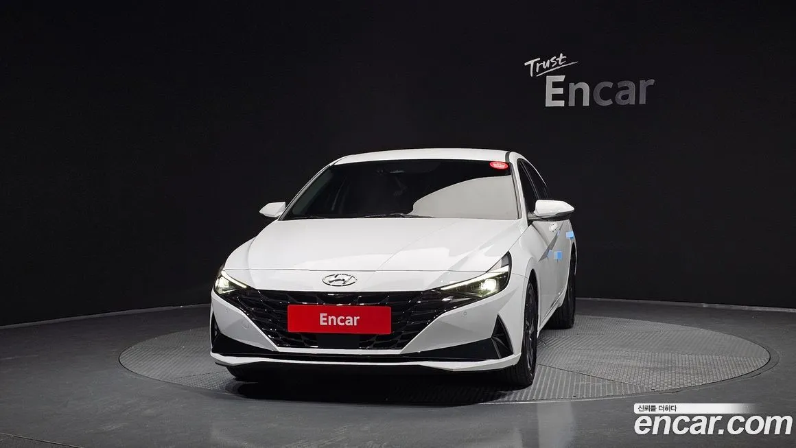 Hyundai AVANTE — фото 3
