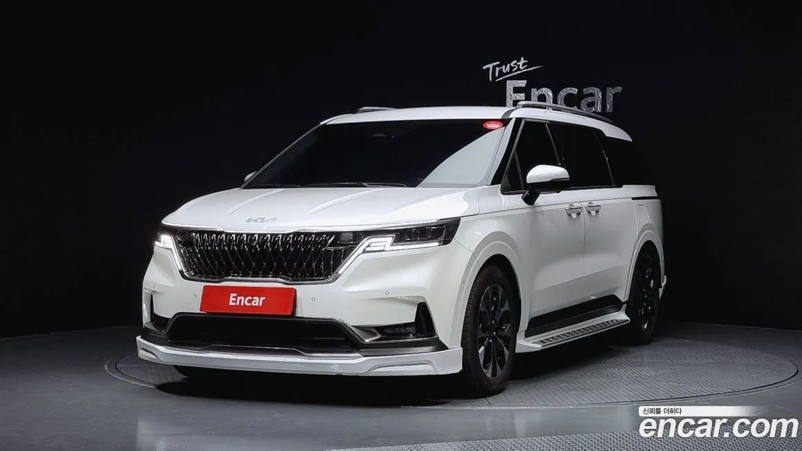 Kia Carnival — фото 1