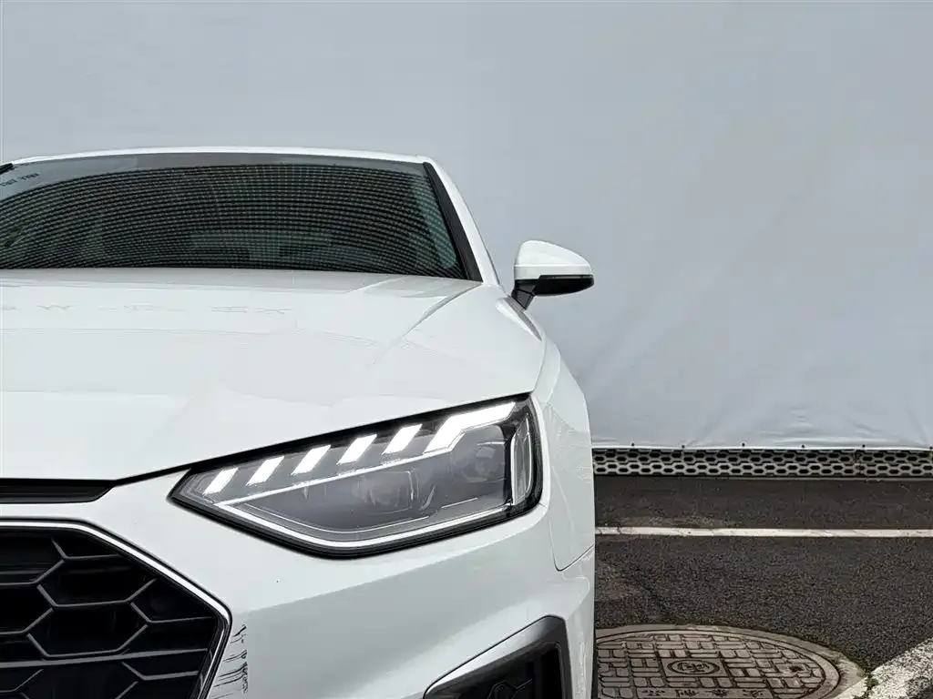Audi A4L 2023 из CN, фото 7