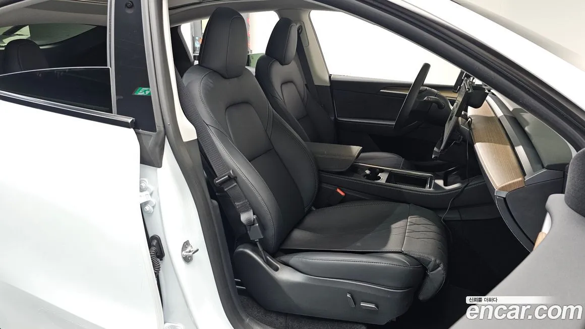 Tesla Model Y 2024 из KR, фото 10